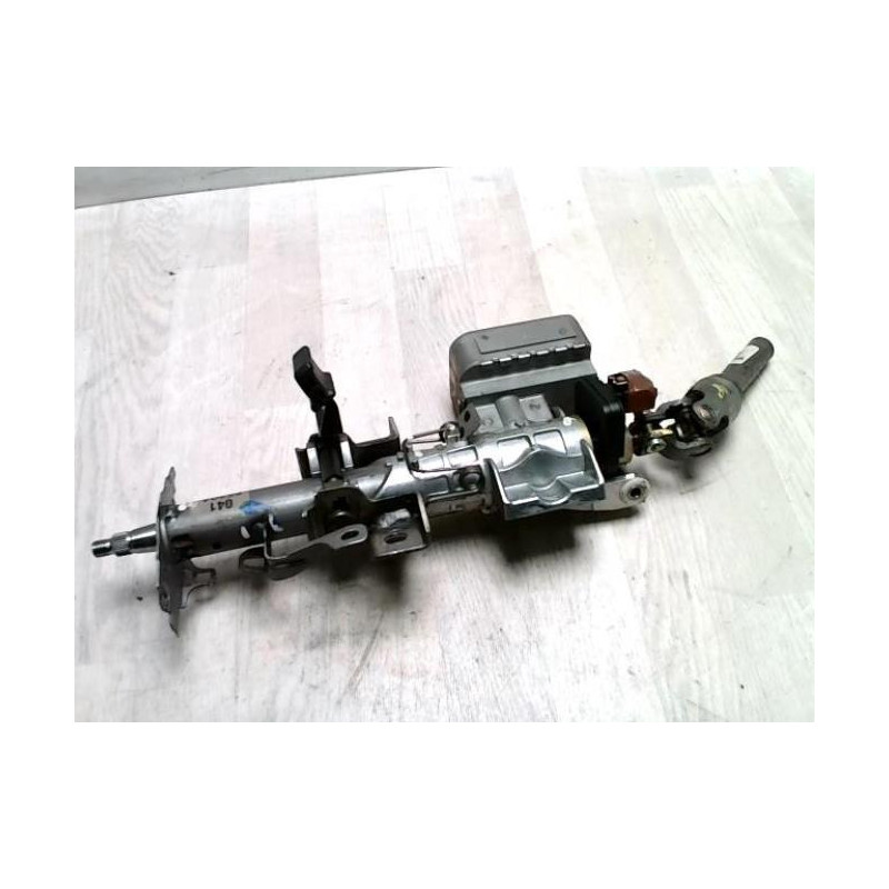 Colonne de direction TOYOTA COROLLA VERSO 2 PHASE 1 d’occasion