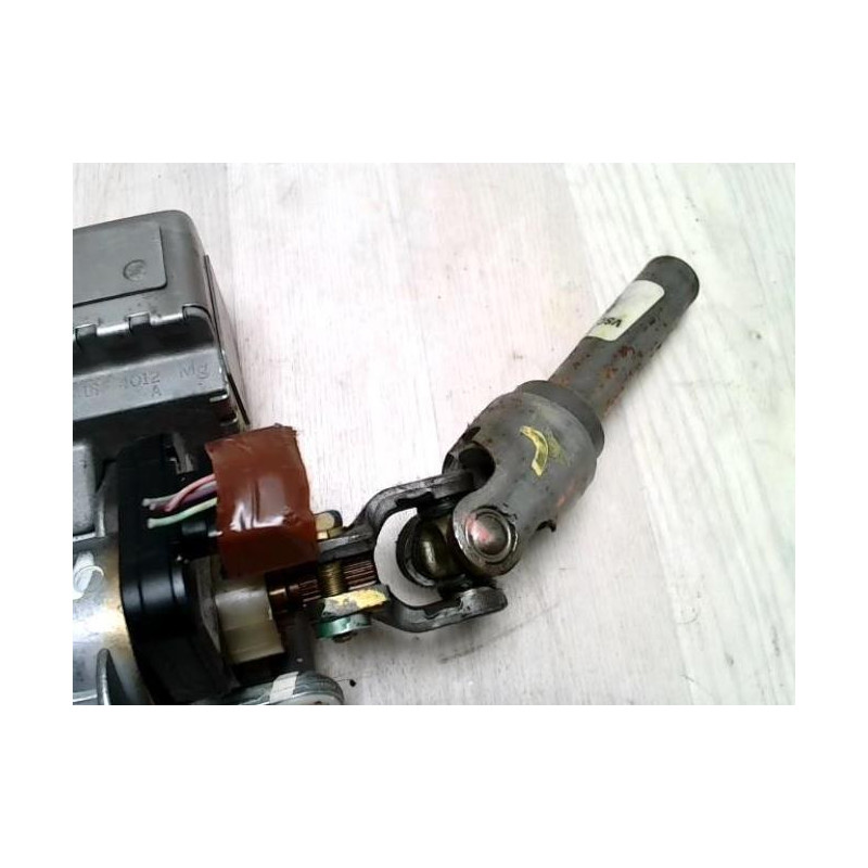 Colonne de direction TOYOTA COROLLA VERSO 2 PHASE 1 d’occasion