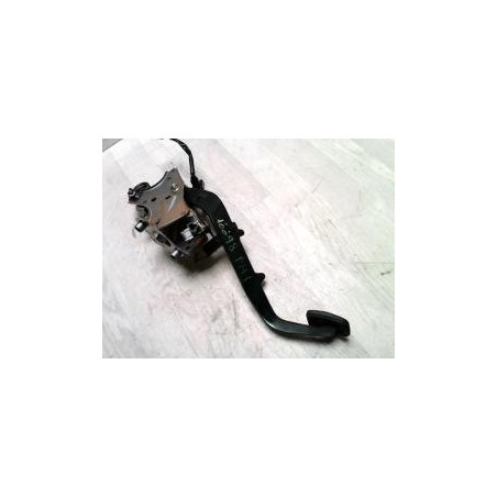 Pedalier de frein TOYOTA COROLLA VERSO 2 PHASE 1 d’occasion