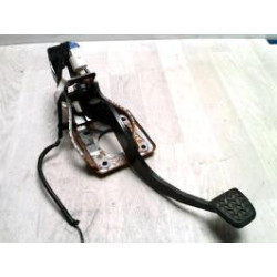 Pedalier d'embrayage TOYOTA COROLLA VERSO 2 PHASE 1 d’occasion