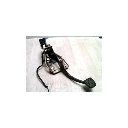 Pedalier d'embrayage TOYOTA COROLLA VERSO 2 PHASE 1 d’occasion
