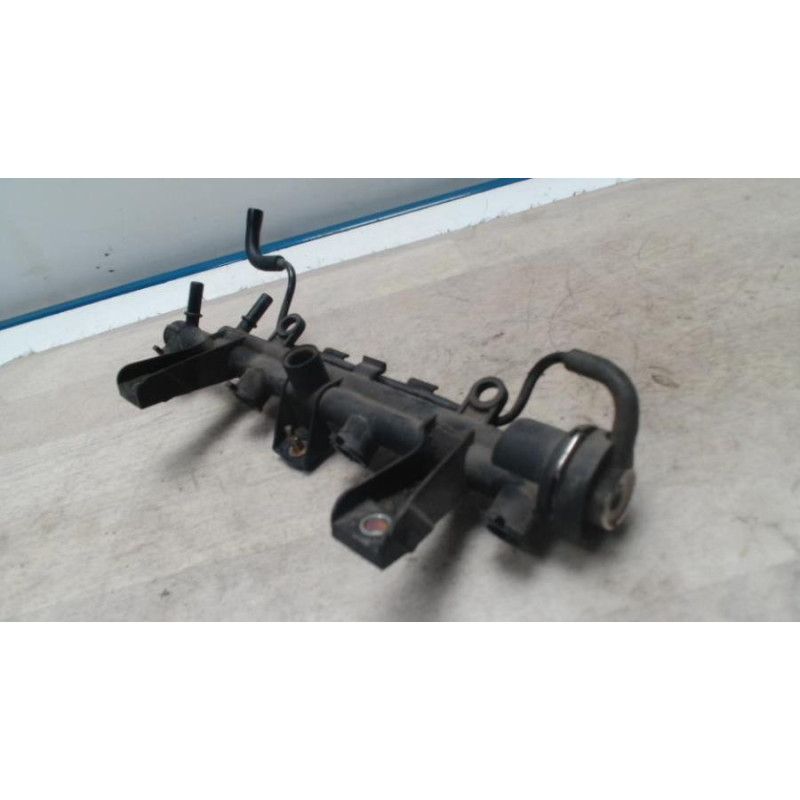 Rampe injection PEUGEOT 306 PHASE 2 d’occasion