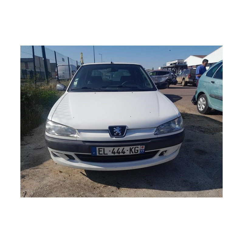 Rampe injection PEUGEOT 306 PHASE 2 d’occasion