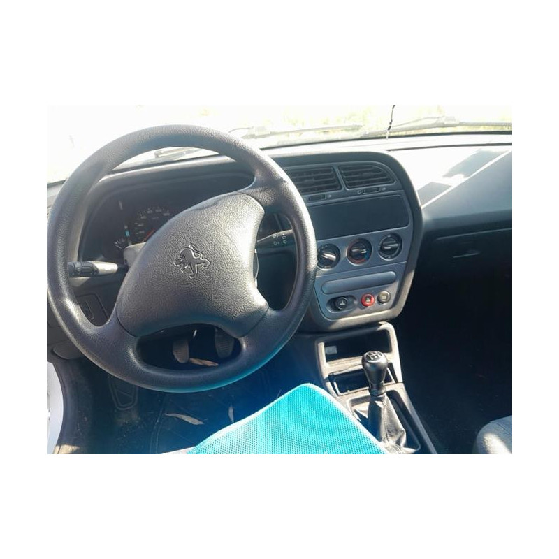 Rampe injection PEUGEOT 306 PHASE 2 d’occasion