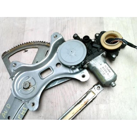 Leve vitre electrique avant droit TOYOTA COROLLA VERSO 2 PHASE 1 d’occasion