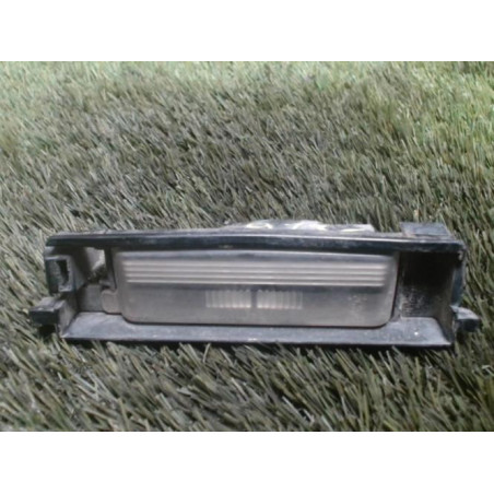 Eclairage de plaque PEUGEOT 306 BREAK d’occasion