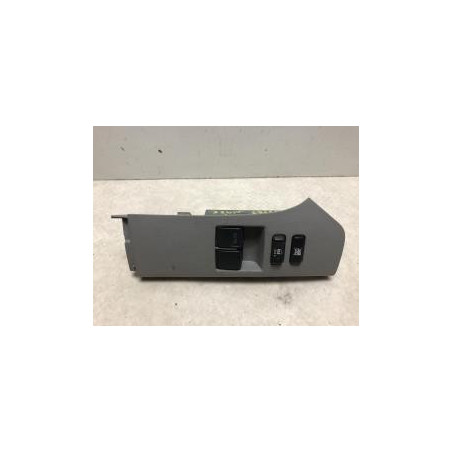 Interrupteur de leve vitre avant gauche TOYOTA YARIS 2 PHASE 1 d’occasion
