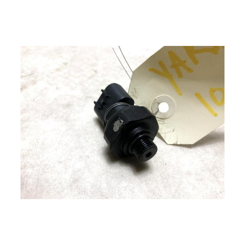 Pressostat de climatisation TOYOTA YARIS 2 PHASE 1 d’occasion
