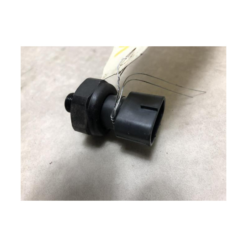 Pressostat de climatisation TOYOTA YARIS 2 PHASE 1 d’occasion