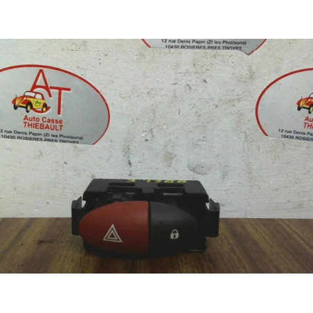 Bouton de warning RENAULT TWINGO II PHASE 1 d’occasion