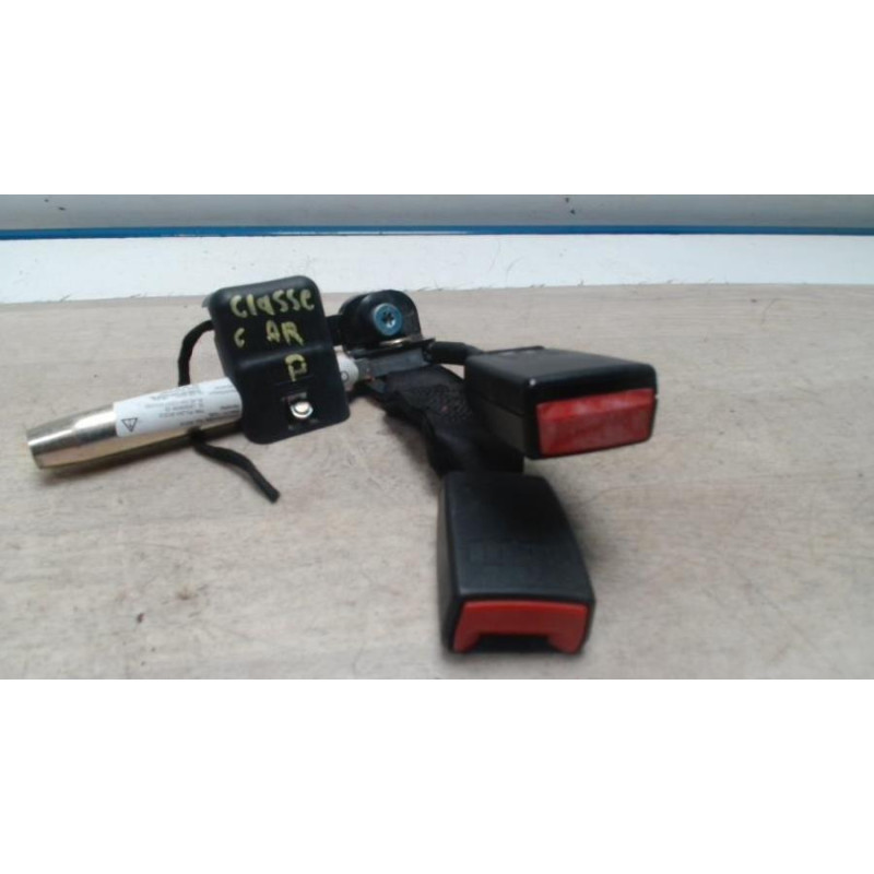 Attache ceinture arriere droit MERCEDES  d’occasion