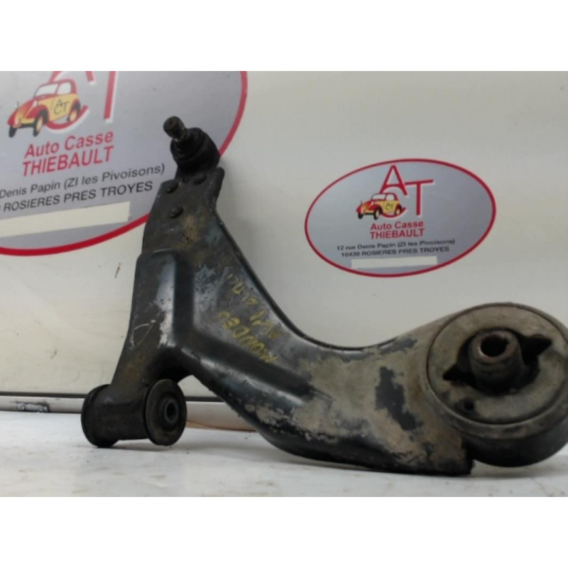 Triangle avant droit FORD MONDEO I PHASE 1 d’occasion