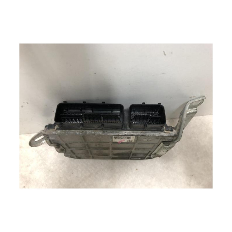 Calculateur moteur TOYOTA YARIS 2 PHASE 1 d’occasion