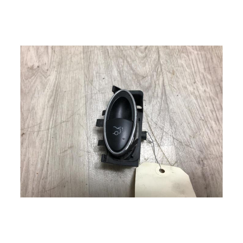 Bouton de coffre MERCEDES CLASSE E 211 PHASE 1 d’occasion