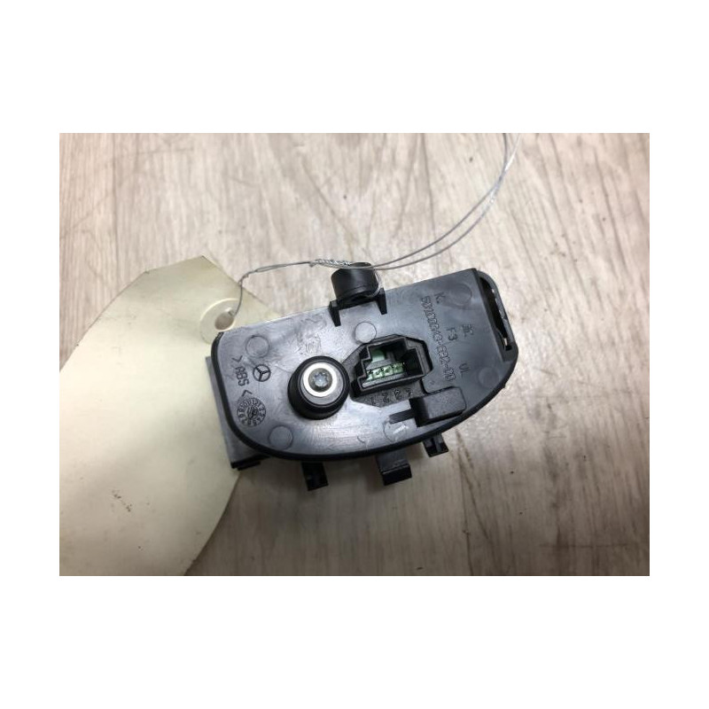 Bouton de coffre MERCEDES CLASSE E 211 PHASE 1 d’occasion