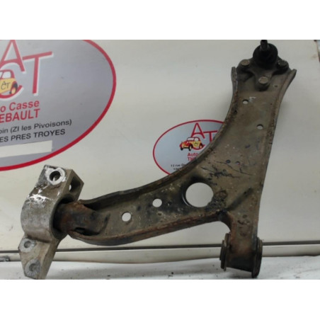 Triangle avant gauche VOLKSWAGEN GOLF V TDI d’occasion