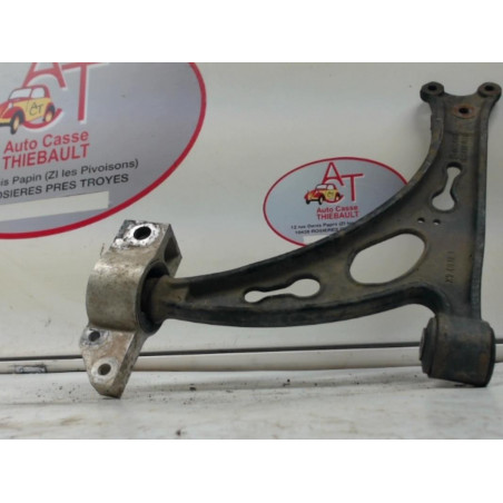 Triangle avant gauche VOLKSWAGEN  d’occasion