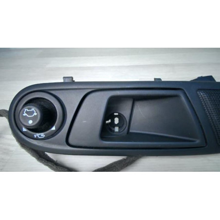 Poignee interieur avant gauche FORD FIESTA 6 PHASE 1 d’occasion