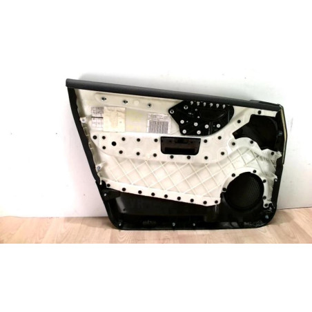 Panneau de porte avant droit MERCEDES CLASSE B 245 PHASE 2 d’occasion