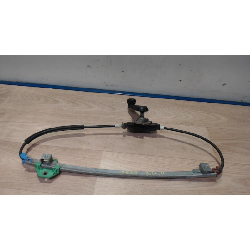 Leve vitre mecanique arriere droit VOLKSWAGEN GOLF 2 d’occasion