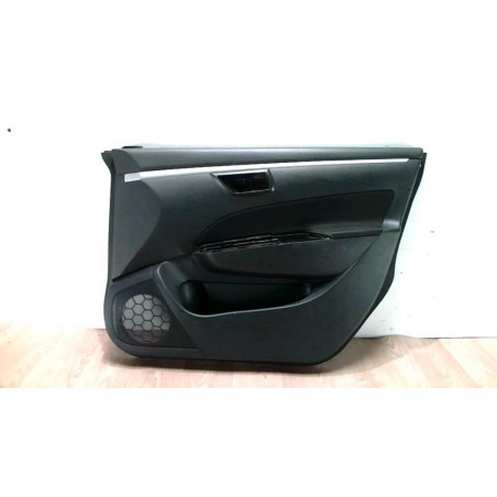 Panneau de porte avant droit SUZUKI SWIFT 4 d’occasion