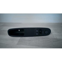 Interrupteur de leve vitre avant gauche FIAT PUNTO EVO 3 d’occasion