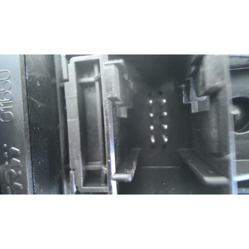Interrupteur de leve vitre avant gauche FIAT PUNTO EVO 3 d’occasion