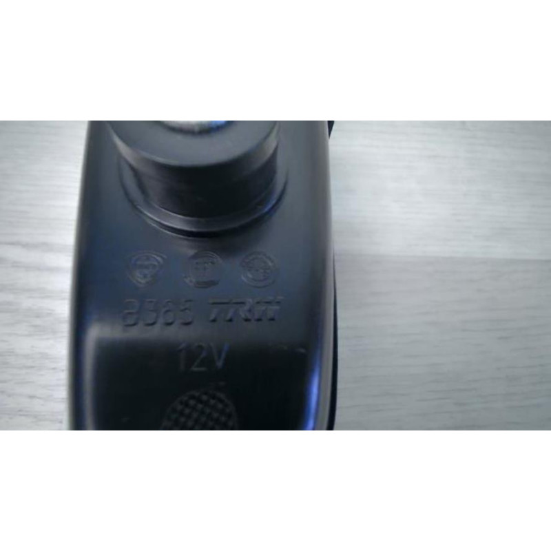 Interrupteur de leve vitre avant droit FIAT PUNTO EVO 3 d’occasion