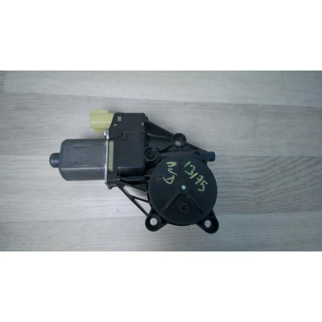 Moteur leve vitre avant droit FORD FIESTA 6 PHASE 1 d’occasion