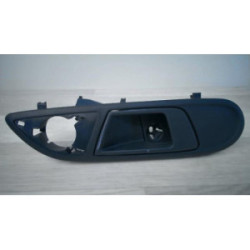 Poignee interieur avant droit FORD FIESTA 6 PHASE 1 d’occasion