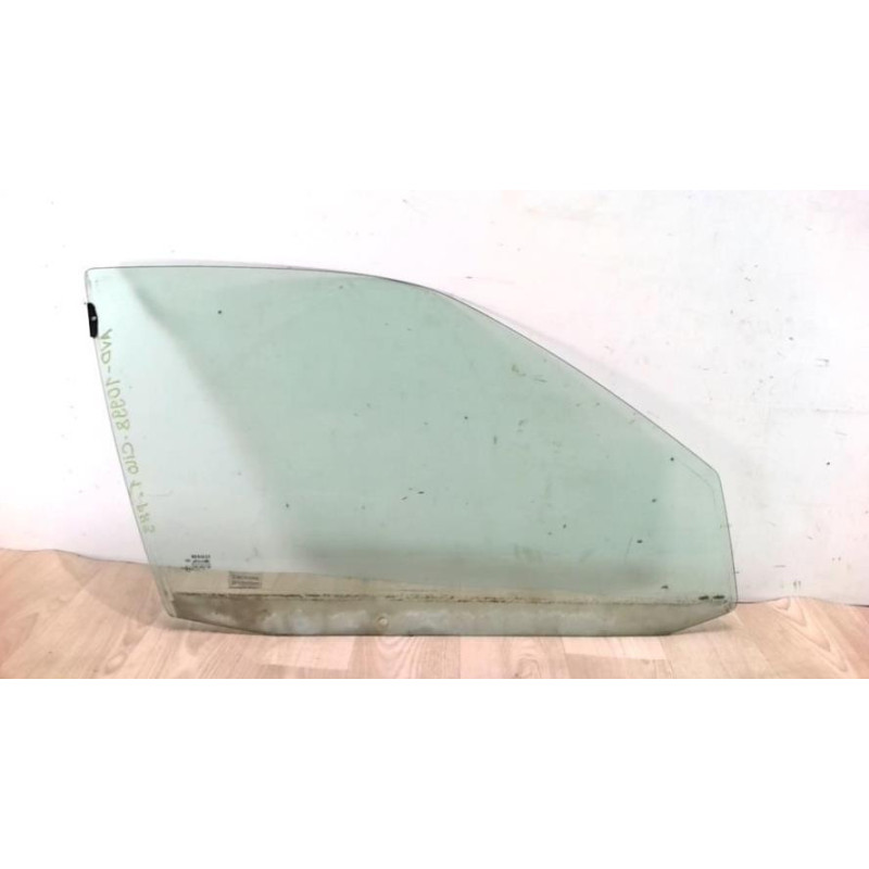 Vitre avant droit RENAULT CLIO 1 PHASE 3 d’occasion
