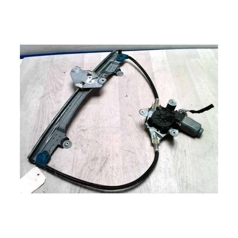 Moteur essuie glace avant RENAULT TWINGO 2 PHASE 1 d’occasion