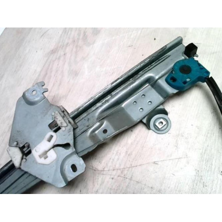 Moteur essuie glace avant RENAULT TWINGO 2 PHASE 1 d’occasion