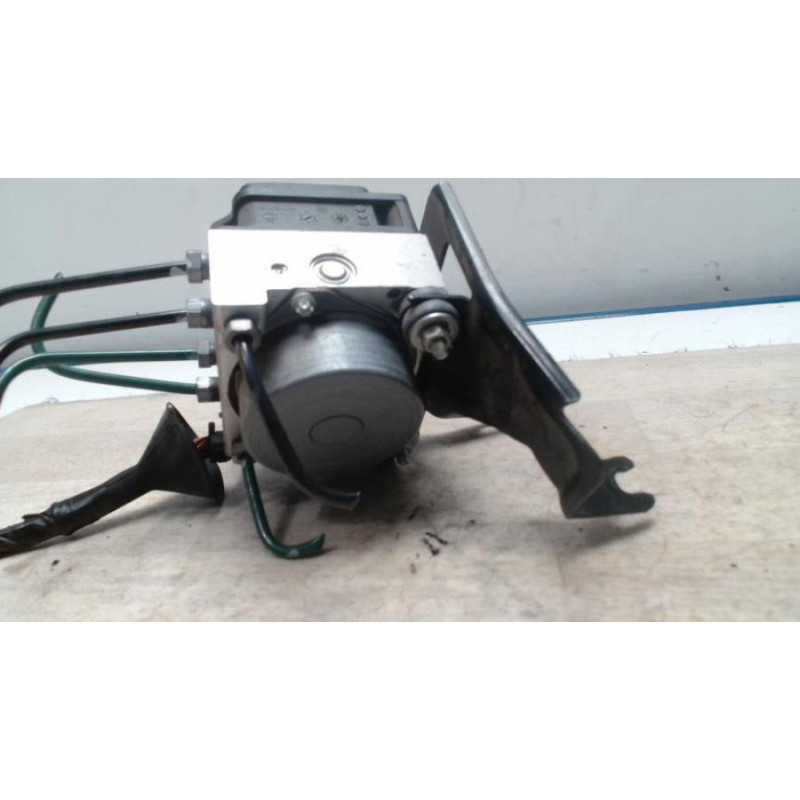 Bloc ABS (freins anti-blocage) RENAULT CLIO 3 PHASE 1 d’occasion