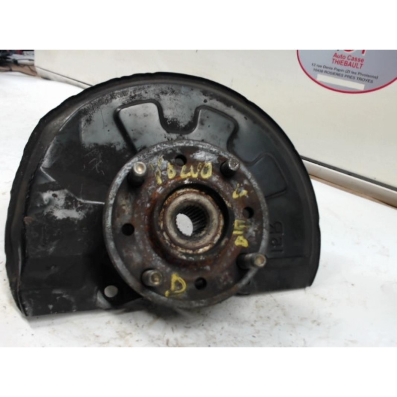 Fusee avant droit VOLVO S40 I d’occasion
