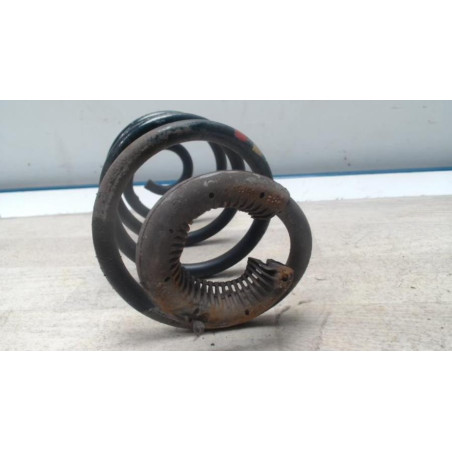 Ressort de suspension arriere gauche RENAULT CLIO 3 PHASE 1 d’occasion