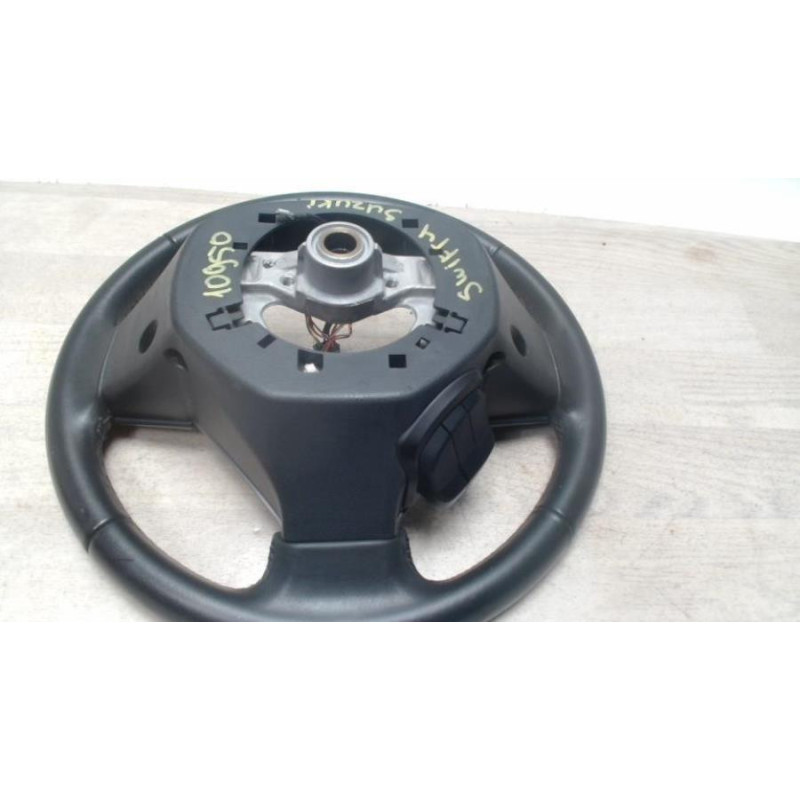 Volant SUZUKI SWIFT 4 d’occasion