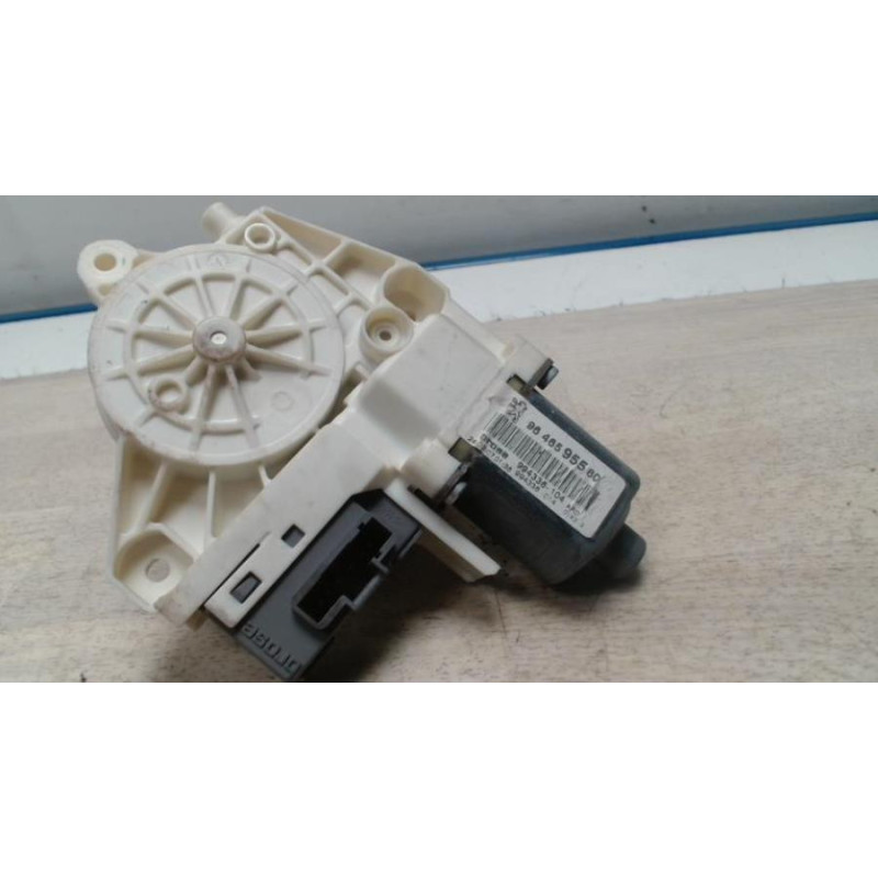 Moteur leve vitre arriere droit PEUGEOT 407 PHASE 1 d’occasion