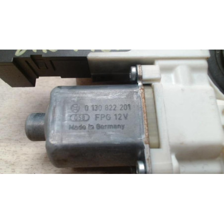 Moteur leve vitre avant droit PEUGEOT 407 PHASE 1 d’occasion