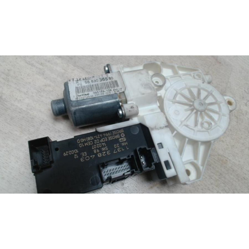 Moteur leve vitre avant droit PEUGEOT 407 PHASE 1 d’occasion