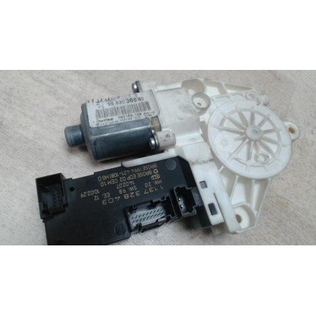 Moteur leve vitre avant droit PEUGEOT 407 PHASE 1 d’occasion