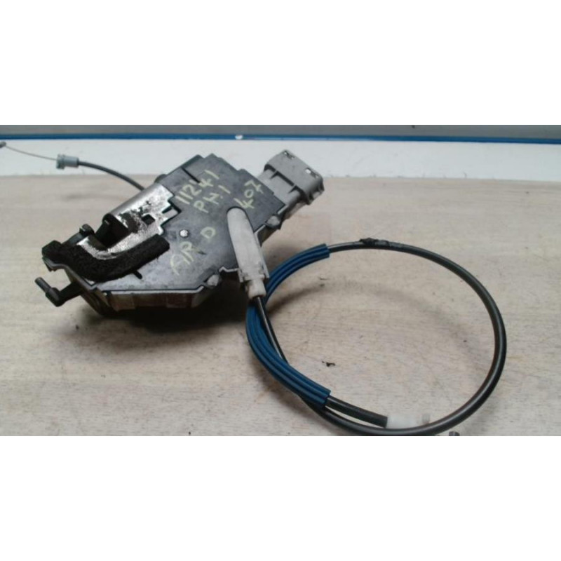 Serrure arriere droit PEUGEOT 407 PHASE 1 d’occasion