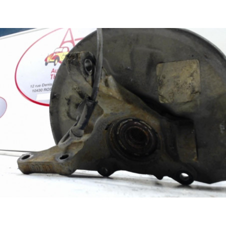 Fusee avant gauche VOLVO S40 (MS) BERLINE 1.9 d’occasion
