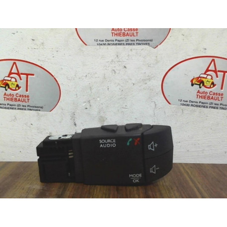 Commande autoradio RENAULT  d’occasion