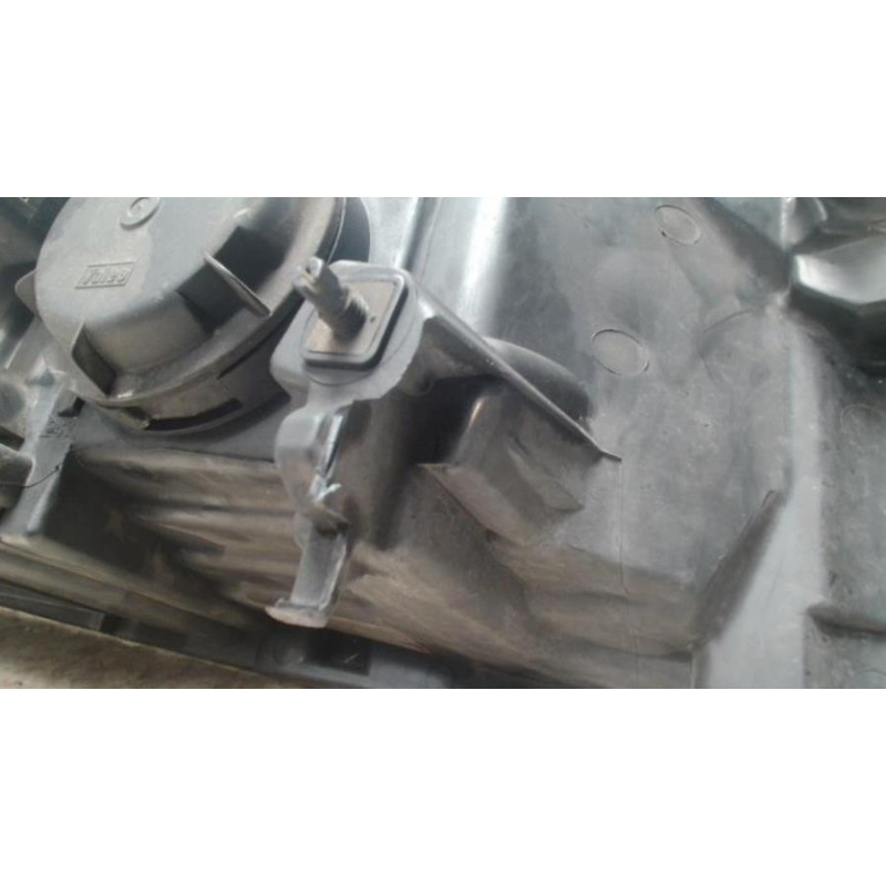 Optique avant principal gauche (feux)(phare) RENAULT LAGUNA 2 PHASE 1 d’occasion
