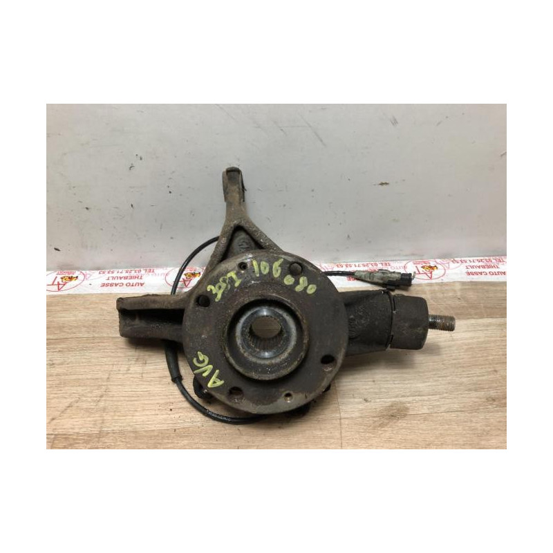 Fusee avant gauche PEUGEOT 308 1 PHASE 1 d’occasion
