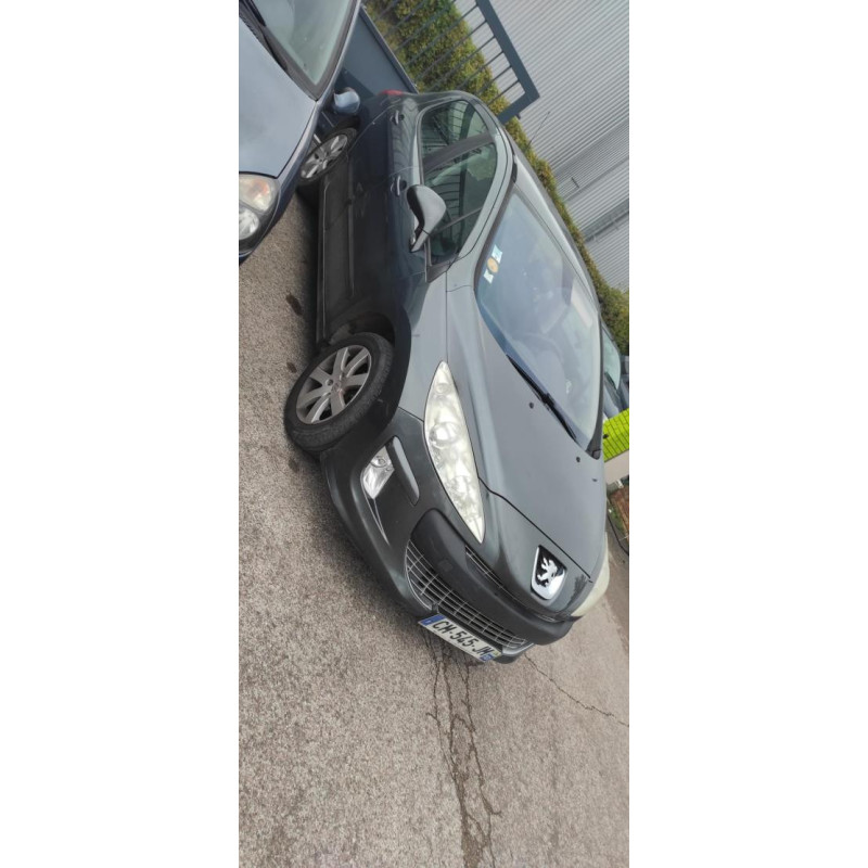 Fusee avant gauche PEUGEOT 308 1 PHASE 1 d’occasion
