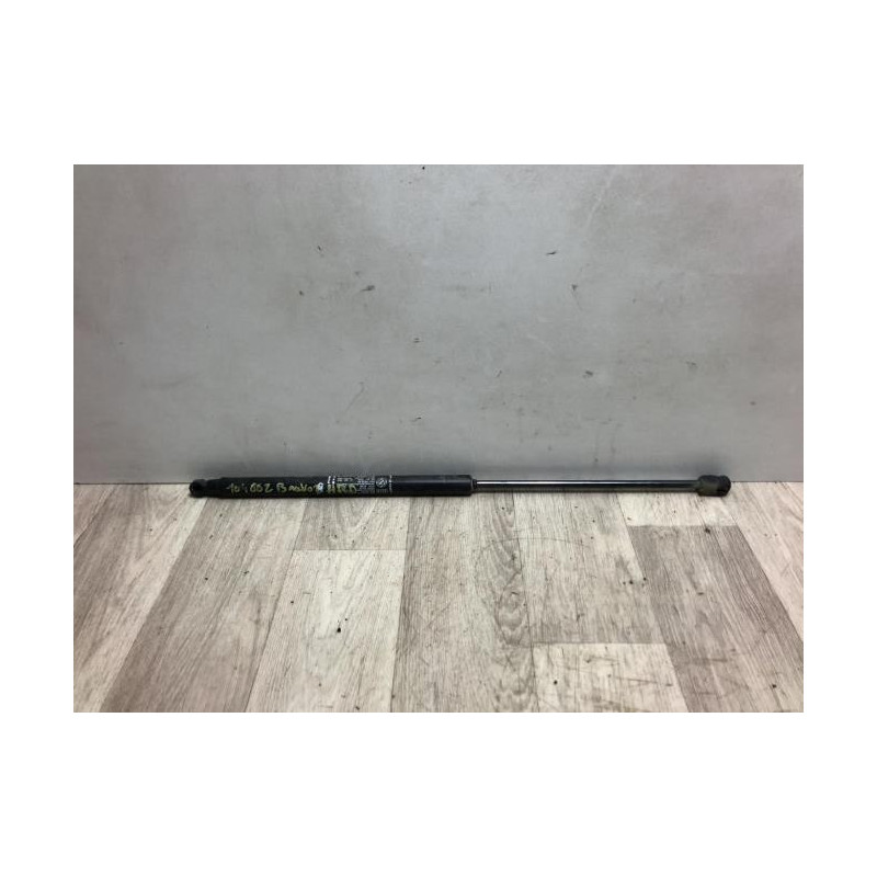 Verin de coffre droit FIAT BRAVO 2 d’occasion