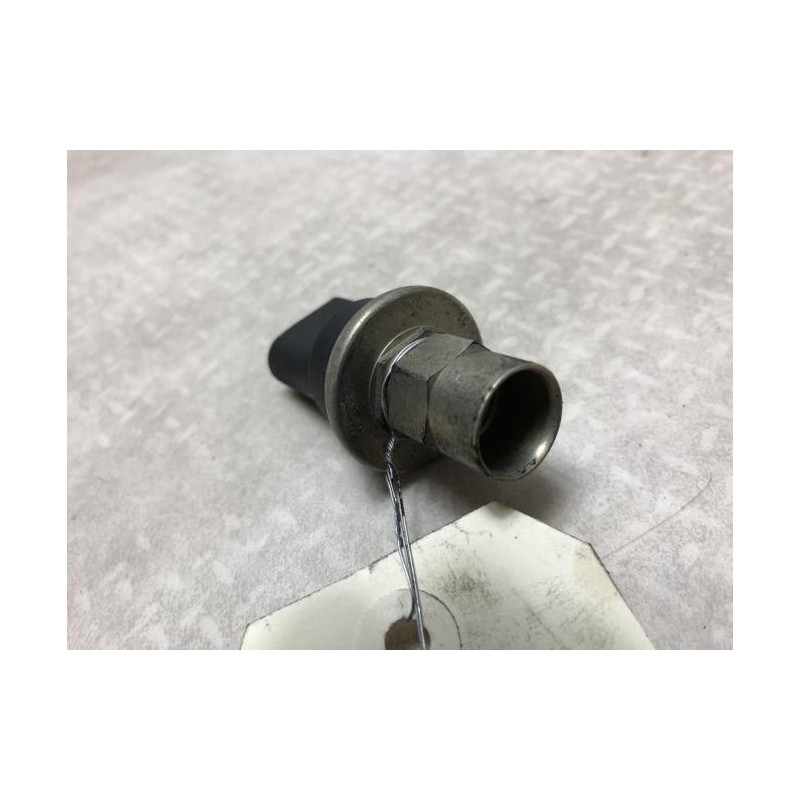 Pressostat de climatisation VOLKSWAGEN GOLF 4 d’occasion