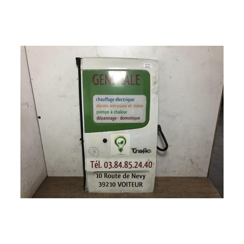 Porte de coffre droit RENAULT TRAFIC 2 PHASE 2 d’occasion